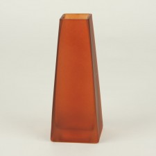 7.5" PYRAMID BUD VASE X1 A6