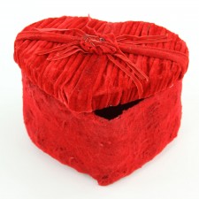 11" VLVT HEART SHAPE BOX A4