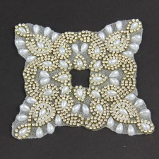 6"CRYS.PEARL FLEUR DE LIS ORN