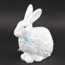 SITTING RABBIT STATUE M25