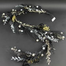 NEW YEARS GARLAND A25