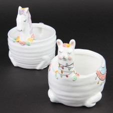 This item comes in assorted styles.  Price is for an individual piece NOT a set price.