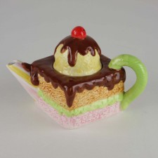 6.25"CER.ICECREAM CAKE TEAPOT